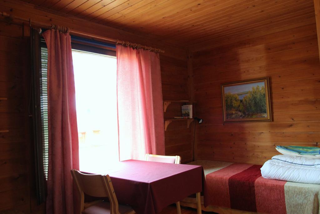 Kelotin Rantamajat Hotel Leppäjärvi Ruang foto